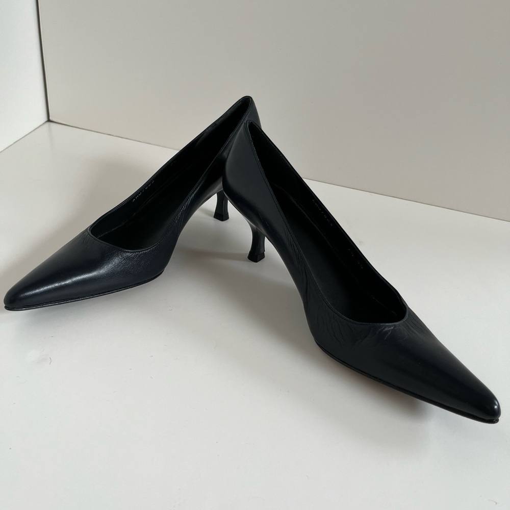Stuart Weitzman Navy Leather Pumps
